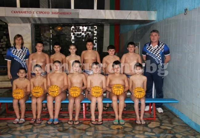 Юноши заминават за финали по ватерпол