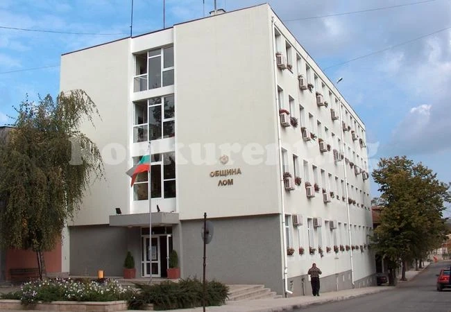 Лом рекламира безплатно бизнеса