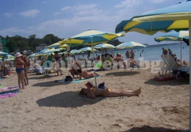 400 цивилни полицаи охраняват морските курорти