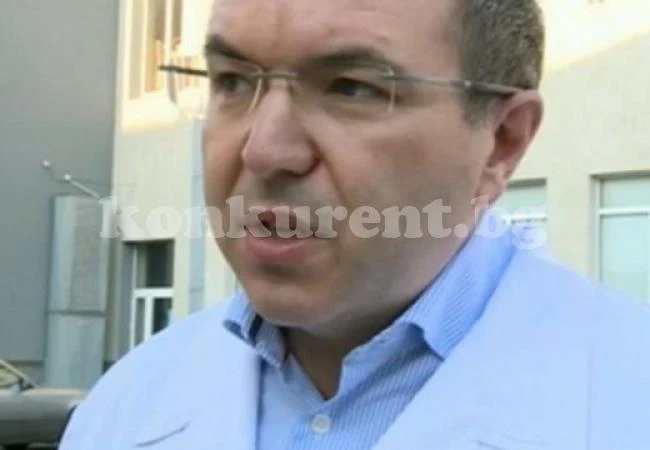 Леденият ад повреди томографа на Александровска болница, надупчи стените й