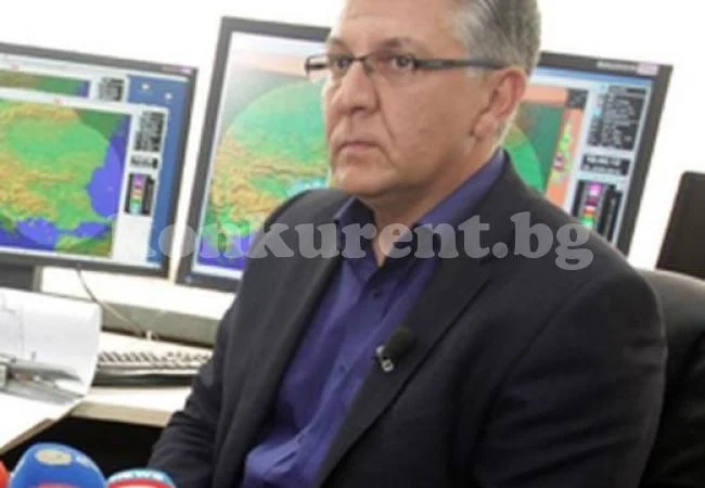 Ракети разбиват градоносни облаци край Враца