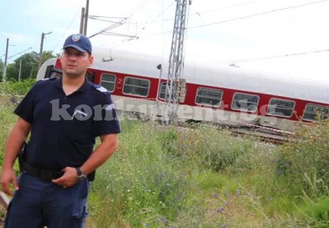 Шефът на БДЖ: Ако влакът беше паднал в реката, щеше да е национална трагедия