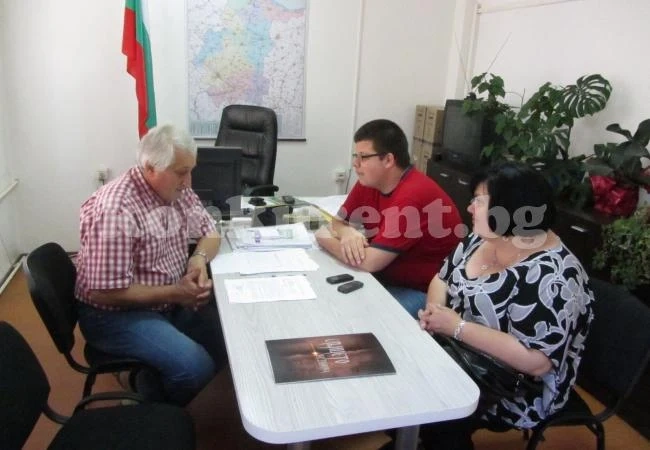 Областната управа даде пари за пострадалите при наводненията