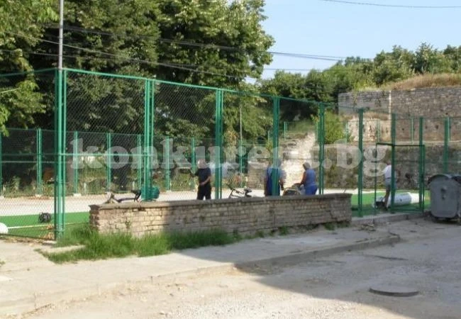 Правят футболно игрище във Видин