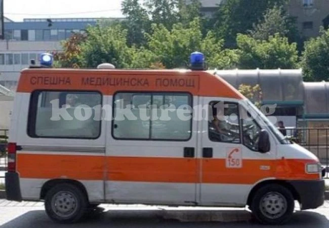 Кола помете 20-годишна варненка на Златните