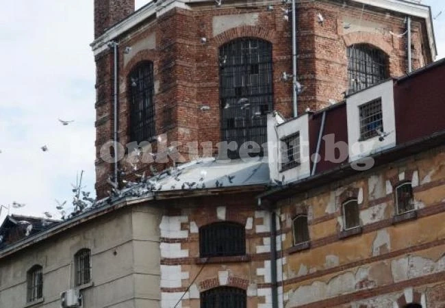 Пиянството на битовите убийци продължава и в затвора