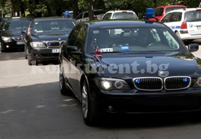 НСО вади пари за 20 коли за властта