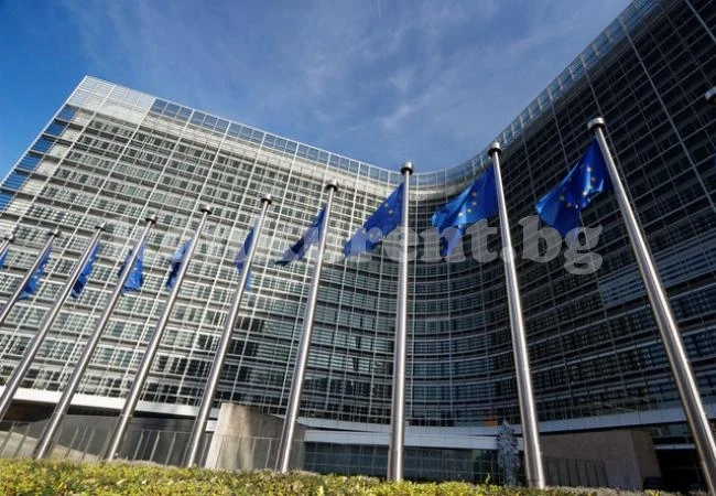  Спрягат Дора Бакояни за нов външен министър на ЕС