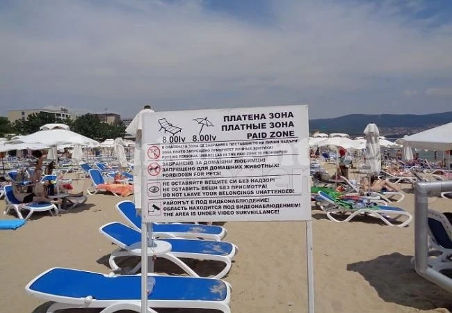 Плащаме по 8 лв. за сянка на плажа