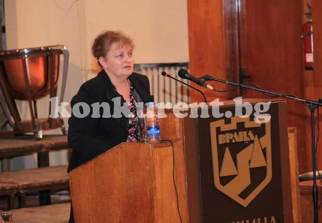Малина Николова оставя общинския съвет