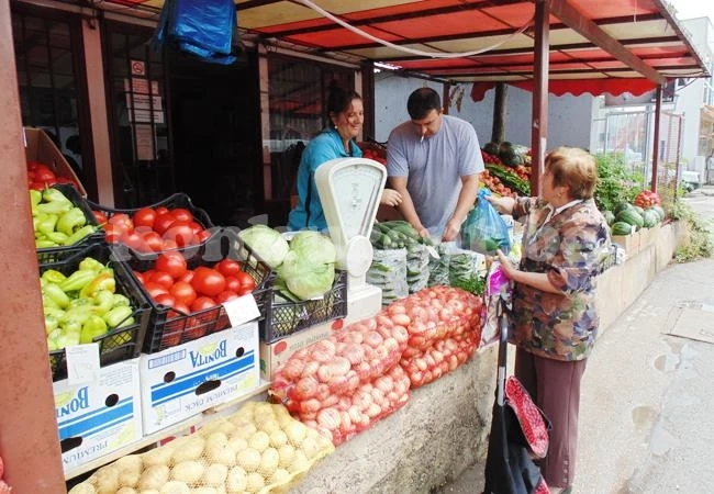 Врачани свиха бюджета за компоти и ракии