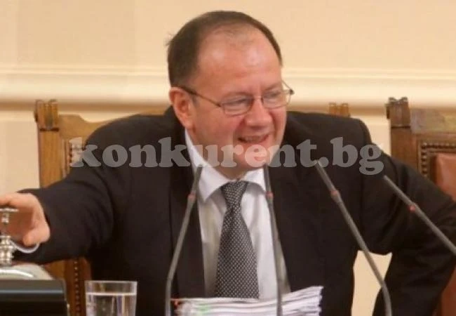 Шеги и закачки в парламента след оставката