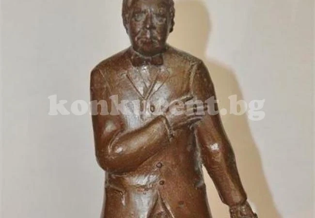 Турнир по плажен волейбол събира пари за паметник на Георги Калоянчев