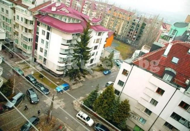 Руснаци се интересуват от наемния ни пазар