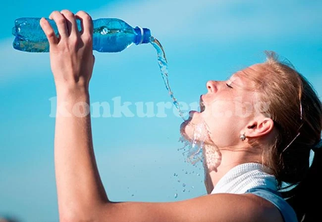 Какво да добавите към сутрешната чаша с вода?