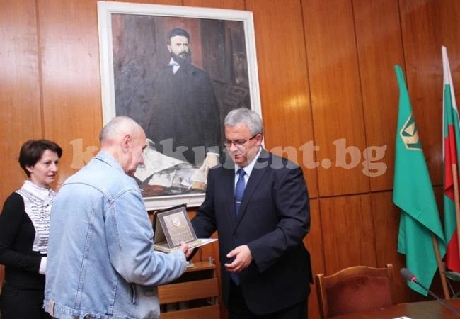 Кметът на Враца поздрави най-новия почетен гражданин