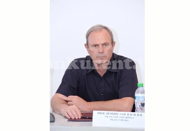 Областният управител хвърчи към Горно Пещене