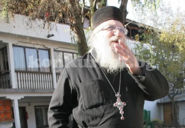 Отец Иван в Мизия: Нещо става с нас, много злоба има...