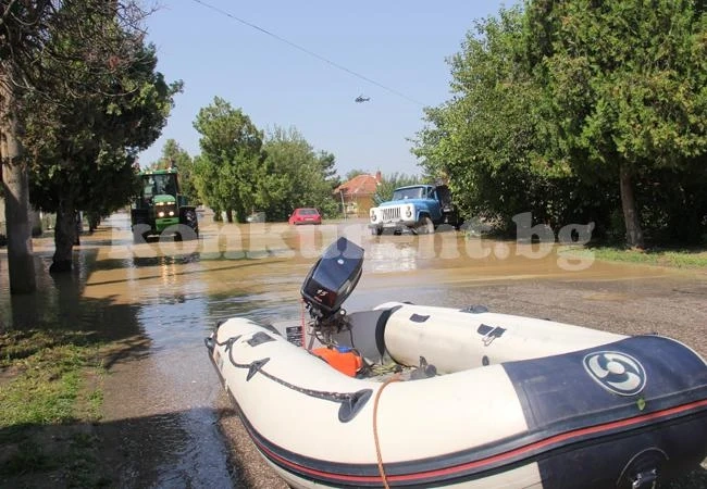 Вижте историята за погребалния агент от Мизия спасил 11 човешки живота в нощта на потопа