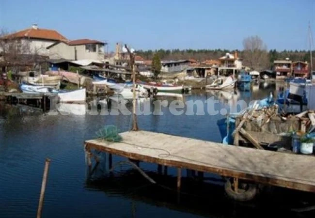 Бутат 26 постройки в Ченгене скеле наесен