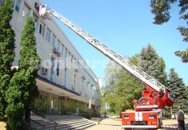 Нов часовник посреща губернатора на Монтана