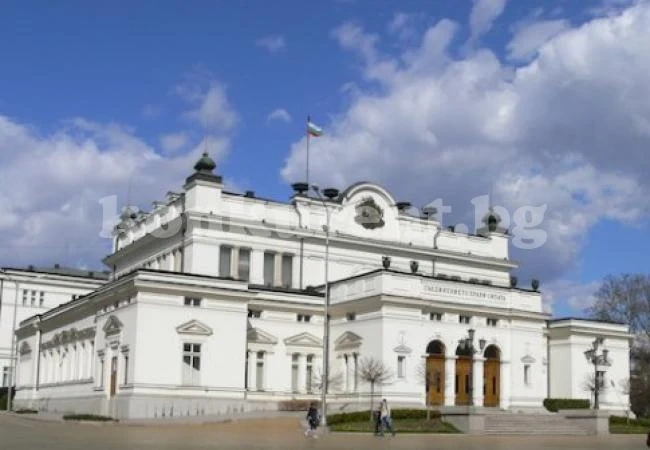 Ведомствените жилища на НС остават без ремонт