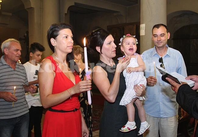 Рекламният консултант на „Конкурент” кръсти щерка си