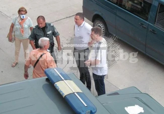 Транспортират корабокрушенците в центрове за настаняване