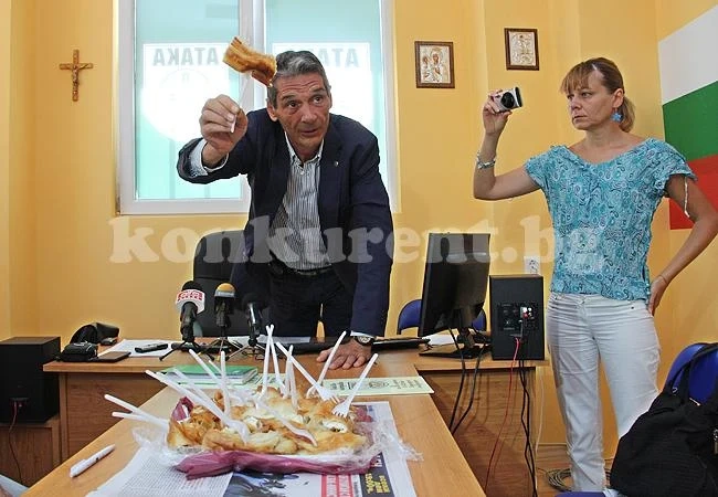 Областта е като баница в ръцете на управниците, според Лаков