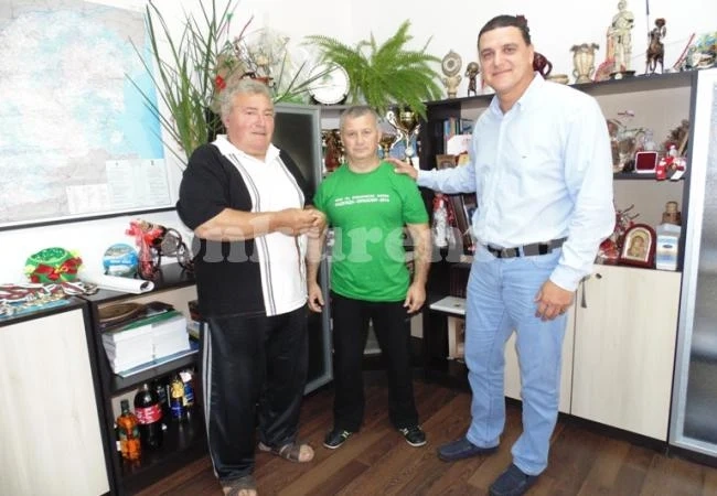 Кмет и ентусиасти връщат Оряхово на картата на борбата