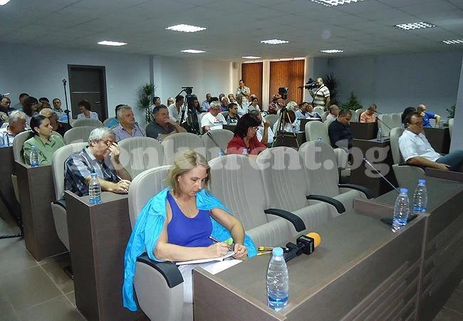 Община Враца вече има модерната конферентна зала