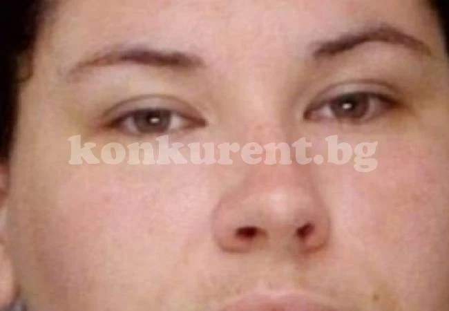 Майка връзва дъщеричките си, за да ги изнасилва любовника й