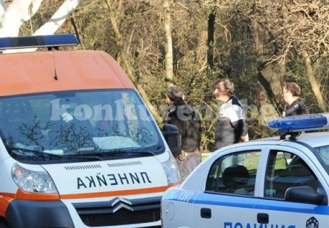 Дъщеря намушка с нож баща си, обидил съпруга й