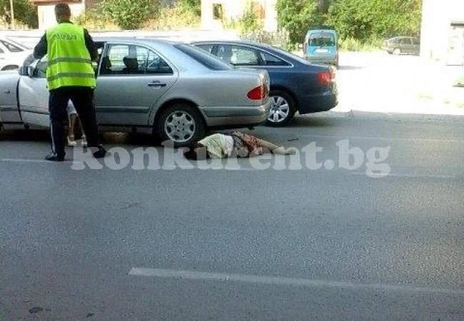 Първо в \