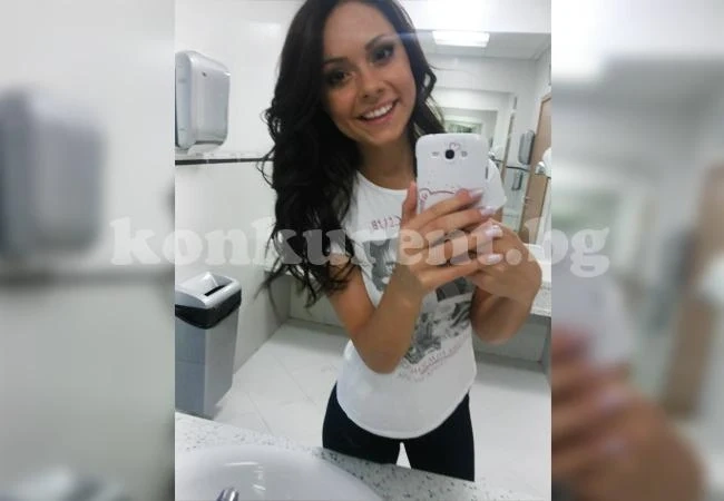 Радост Тодорова блесна като блондинка в модно списание