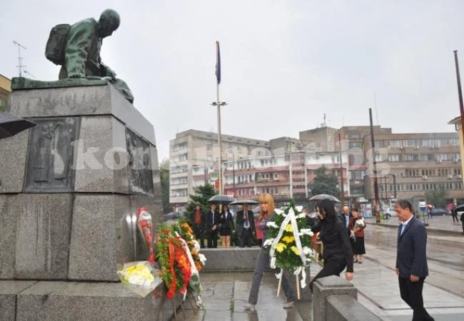 Видинчани се поклониха пред Скърбящия воин