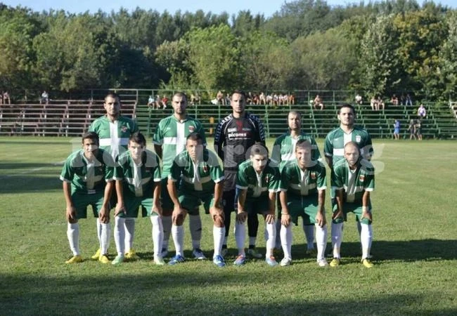 Пържоли изпратиха футболисти в болница
