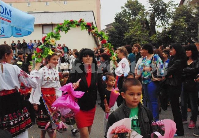 Първият звънец удари в СОУ „Васил Кънчов“