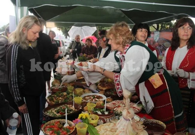 Гостите на врачанския панаир събраха 311 лв. за Мизия
