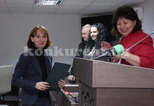 Общински съветници се почерпиха за рождени дни
