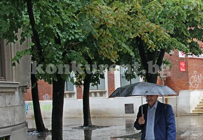 Днес ще е облачно, на места ще превали