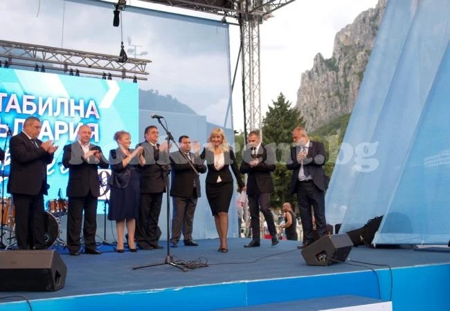 Инж. Петя Аврамова: Гласувайте с №9, за да има бъдеще нашата област, нашият град!