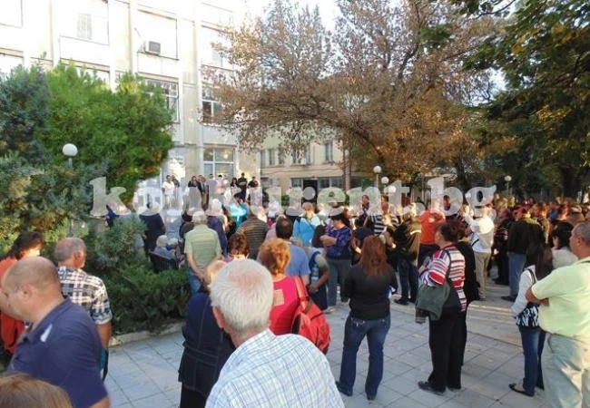Само в Конкурент! Видео от протеста в Мизия