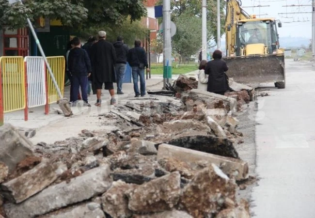 Кмет спря копаенето на улици през зимата