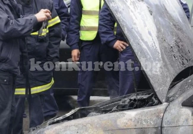 Кола се запали в движение на Околовръстното шосе в София