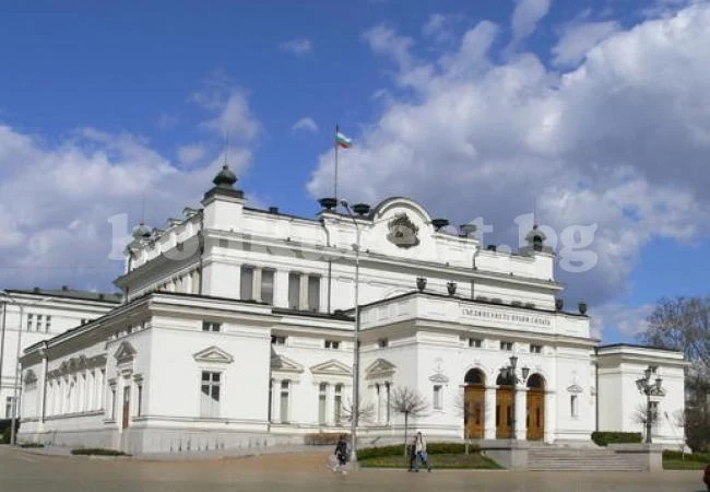 ЦИК обяви разпределението по мандати в парламента