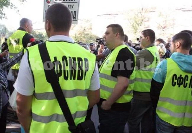 Полицаи, надзиратели и служители в спецслужбите ще протестират в събота