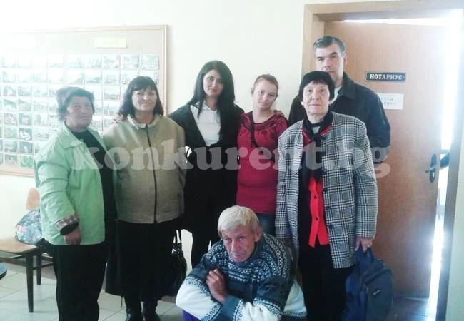 Фейсбук група купи къща на пострадали от наводнението