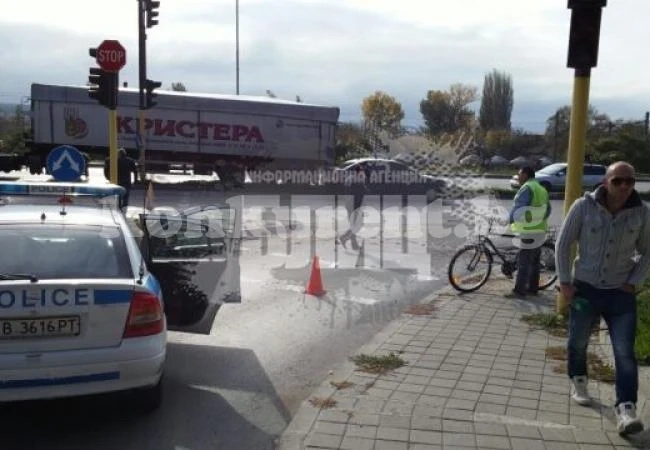 Двама души загинаха в зверска катастрофа