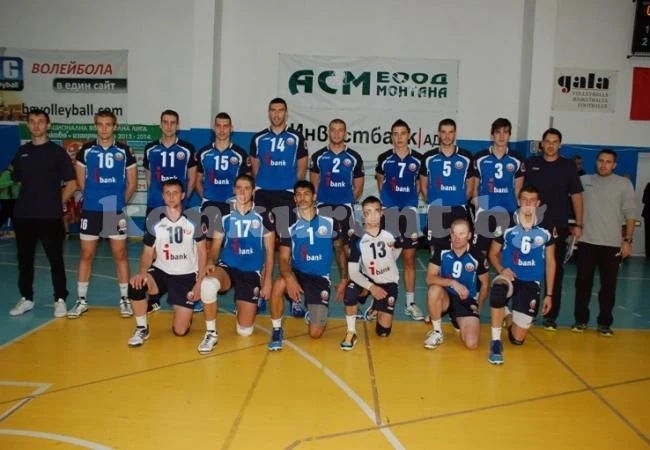Волейболистите на Петров надвиха новак с 3:1